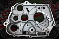 Crankcase R/H clutch side Z190 5 speed